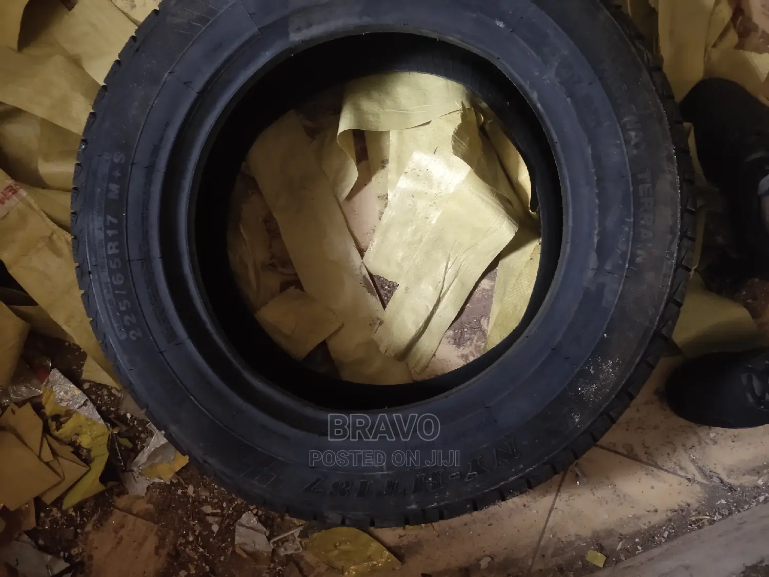 225/65r17 Onyx