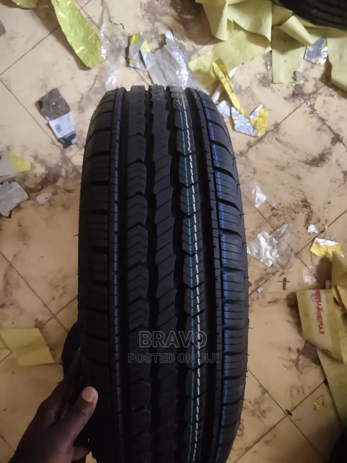 215/70r16 Onyx