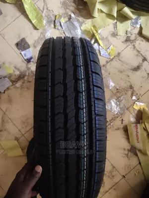 215/70r16 Onyx
