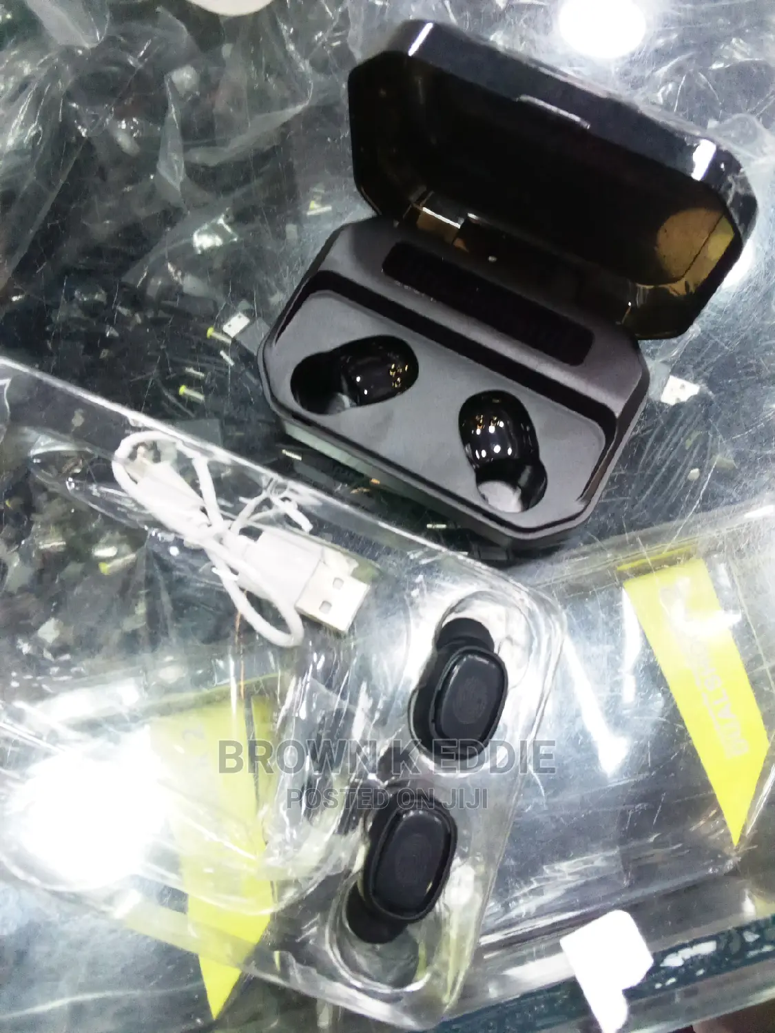 Bluetooth Wireless Earbuds