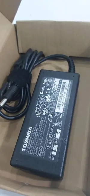 Toshibah Adapter 19V for Laptop