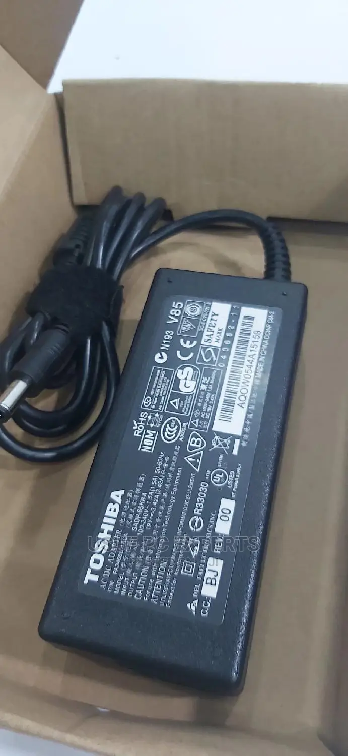 Toshibah Adapter 19V for Laptop