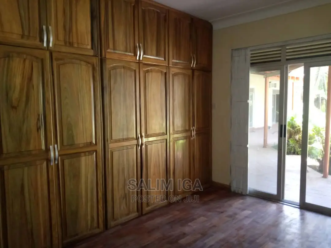 4bdrm Bungalow in Kololo Property, Kampala for Rent
