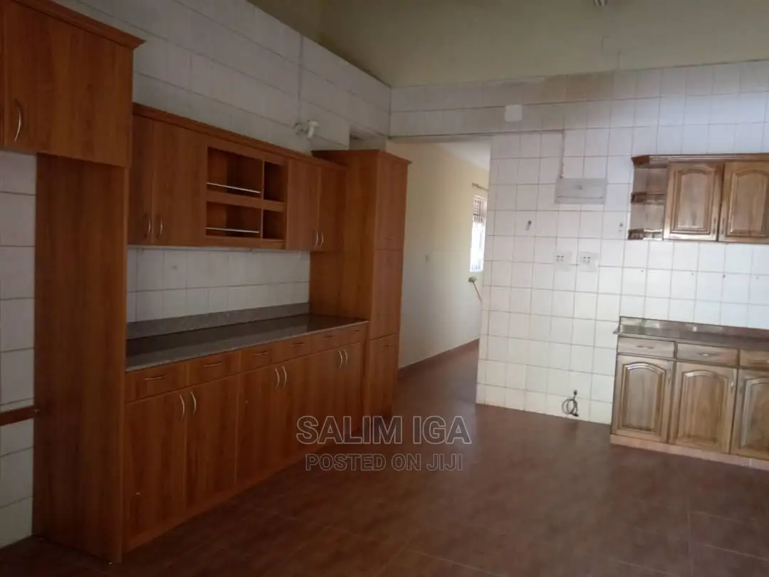 4bdrm Bungalow in Kololo Property, Kampala for Rent