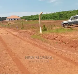 Kitende Ssisa Prime Plot on Quicksale in Heart of Kitende