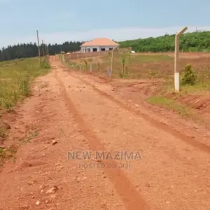 Kitende Ssisa Prime Plot on Quicksale in Heart of Kitende