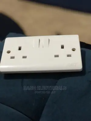 G T Double Socket