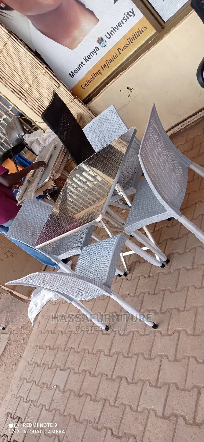 Restaurant Set 4seaters Brand New