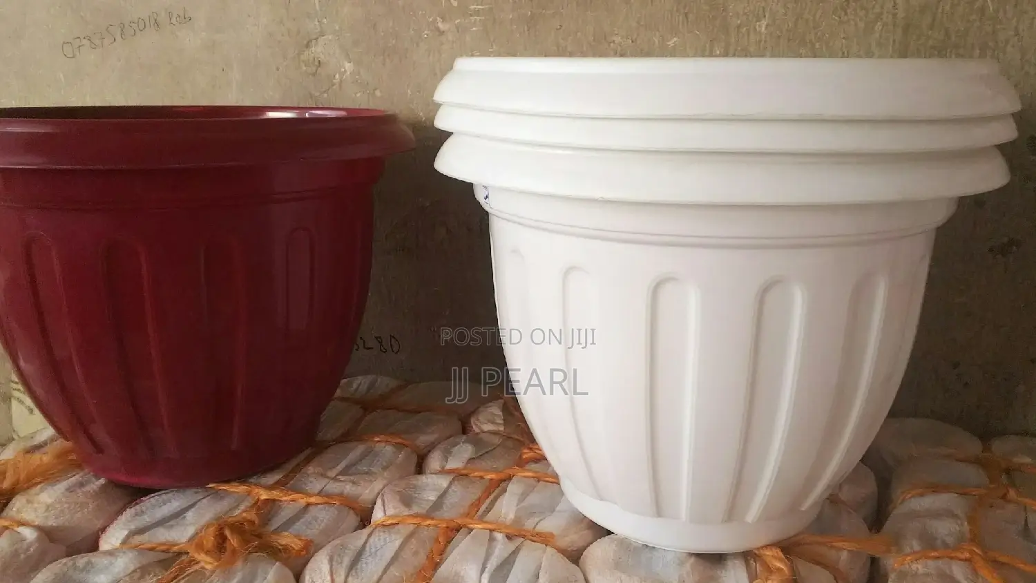 Round Flower Pots