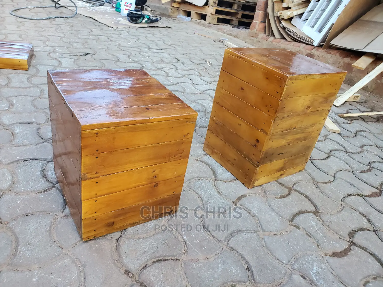 Pallet Tables And Stools