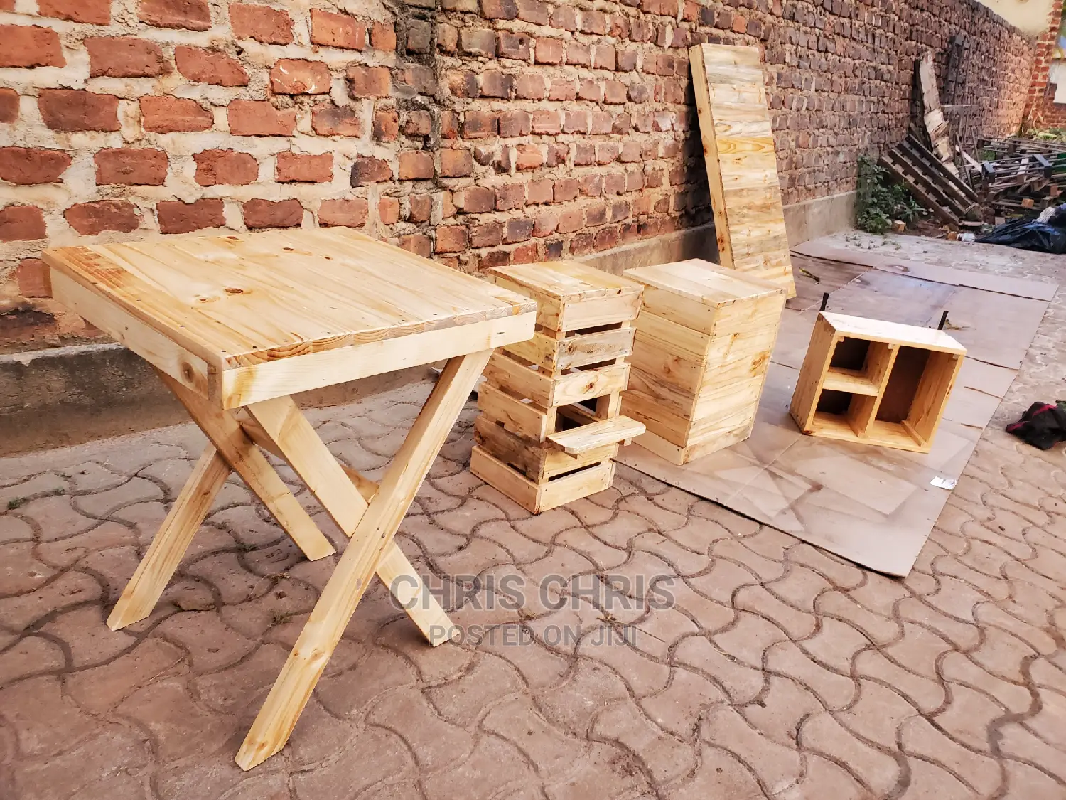 Pallet Tables And Stools