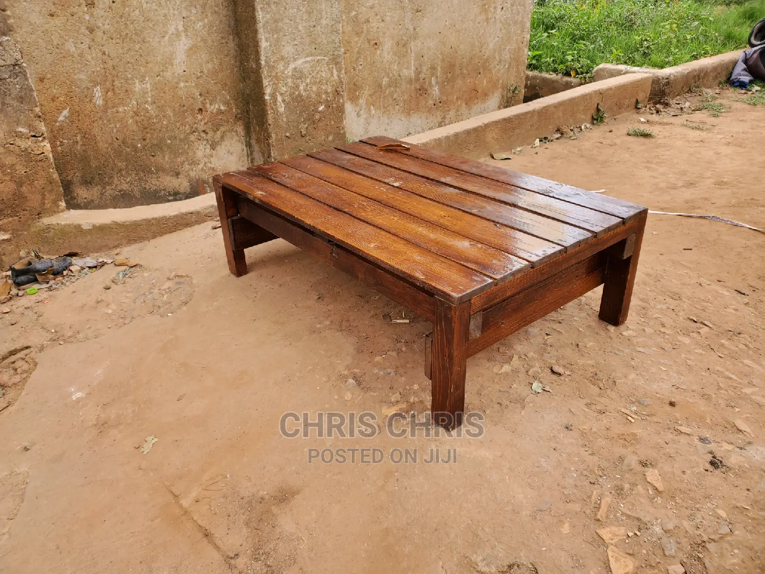 Pallet Tables And Stools