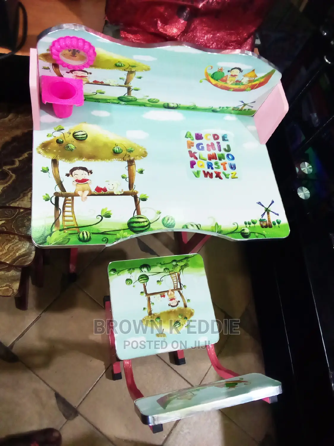 Kida Reading Table