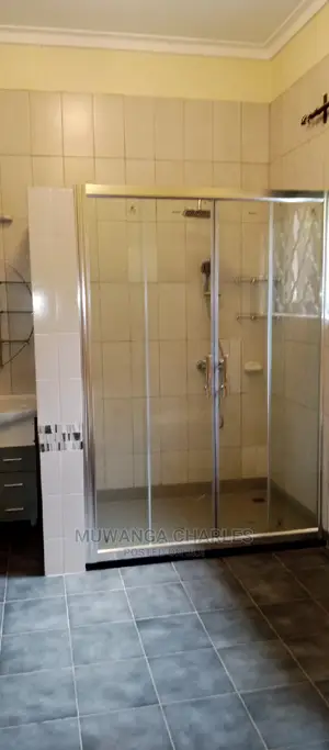 5bdrm Duplex in Fs Properties Ltd, Kampala for Rent