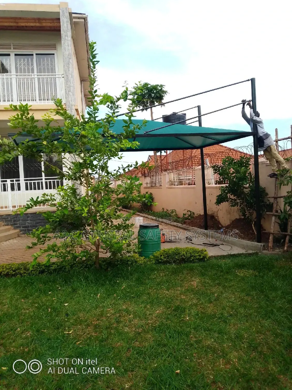 Single Car Shade Parking Canopy Water And Sun Proof