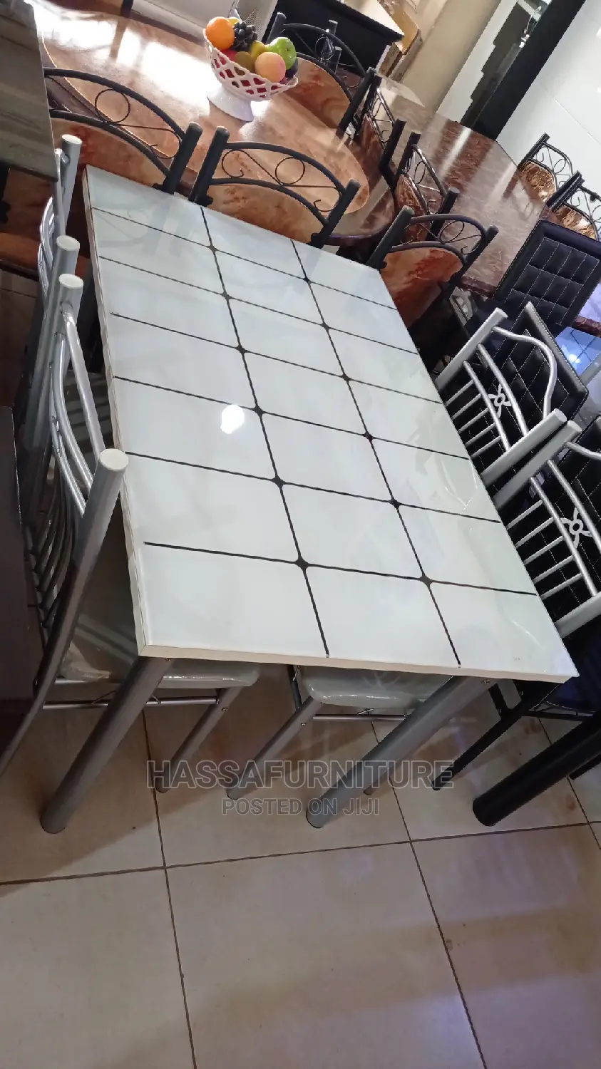 4seaters Glass Dinner Table