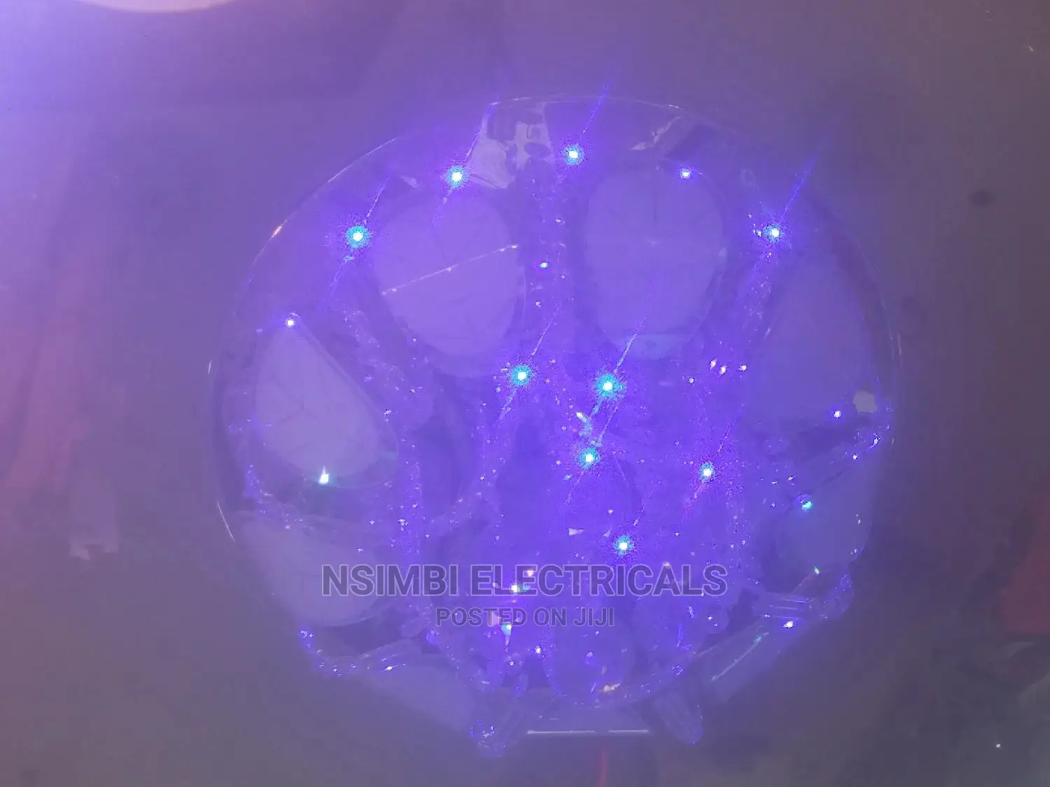 Center Light (Chandeliers)