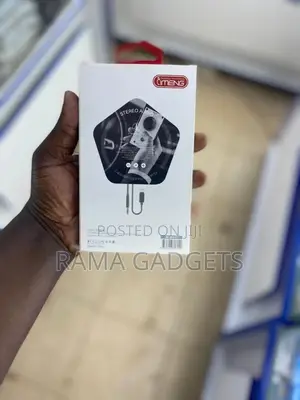 Lightning to 3.5 Aux Audio