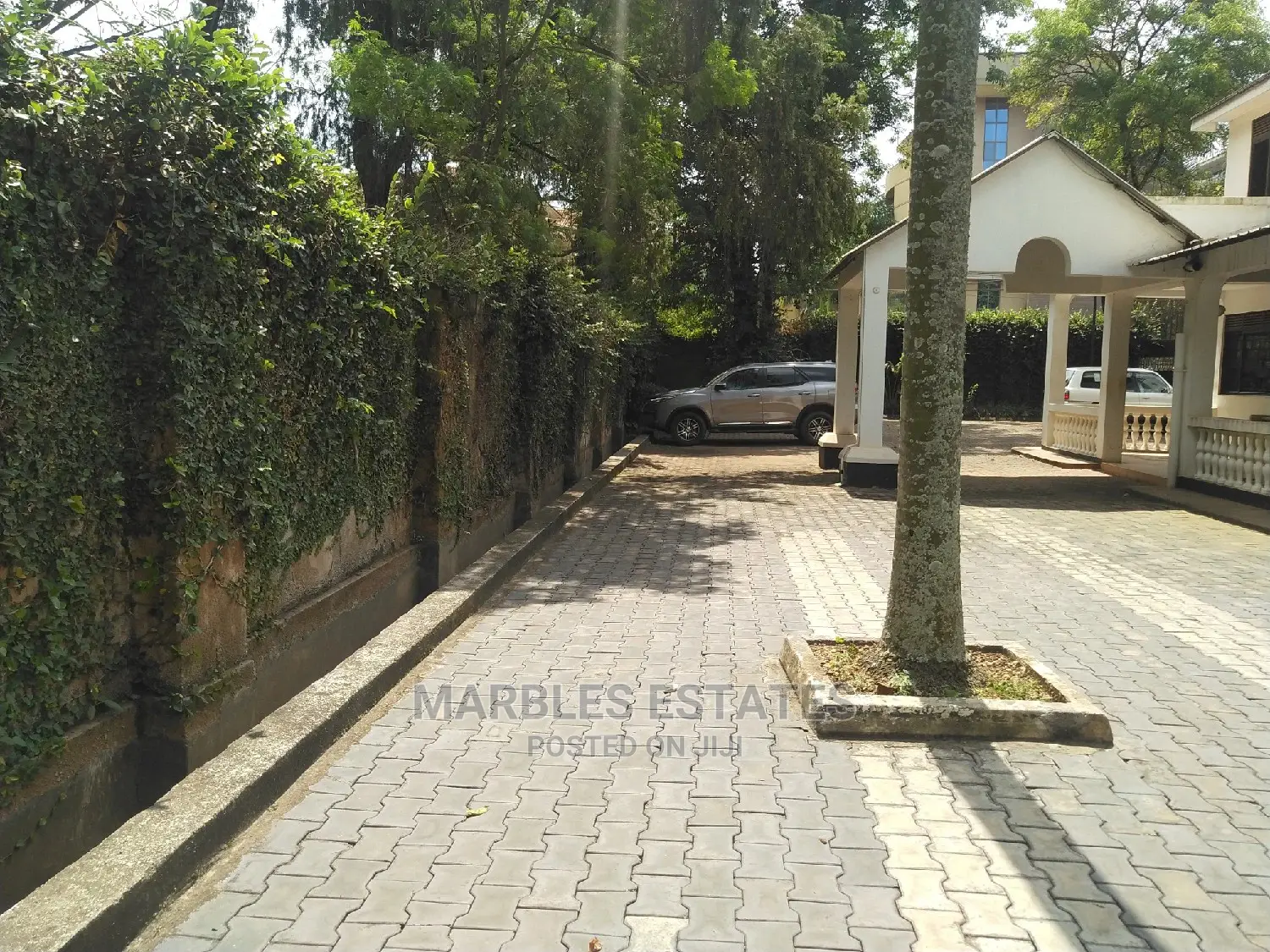 5bdrm House in Bugolobi, Kampala for Sale