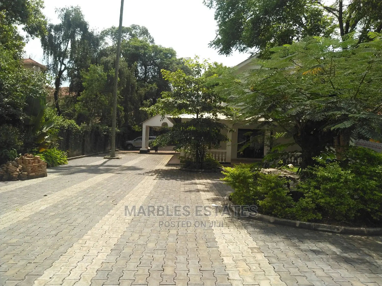 5bdrm House in Bugolobi, Kampala for Sale