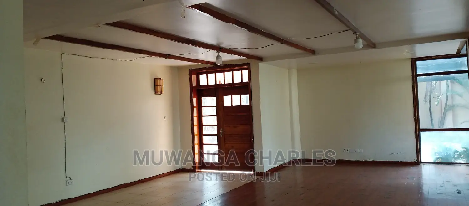 6bdrm Duplex in Fs Properties Ltd, Kampala for rent