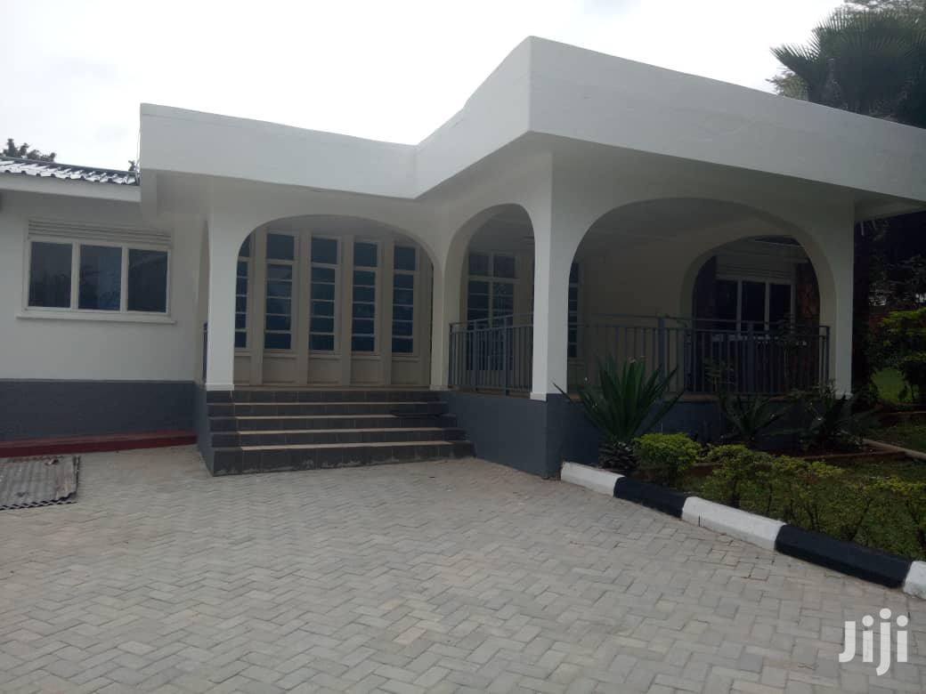 Four Bedroom House In Kololo For Rent