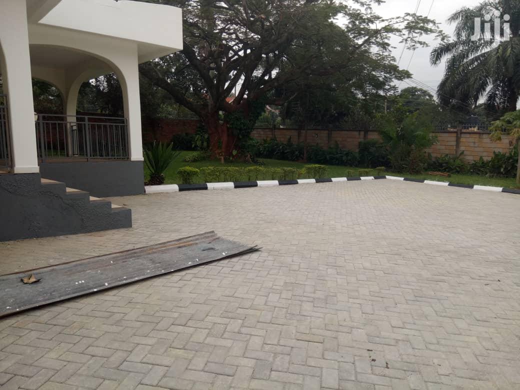 Four Bedroom House In Kololo For Rent