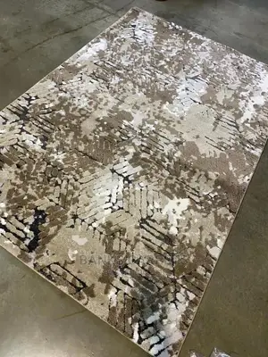 Homme Rugs