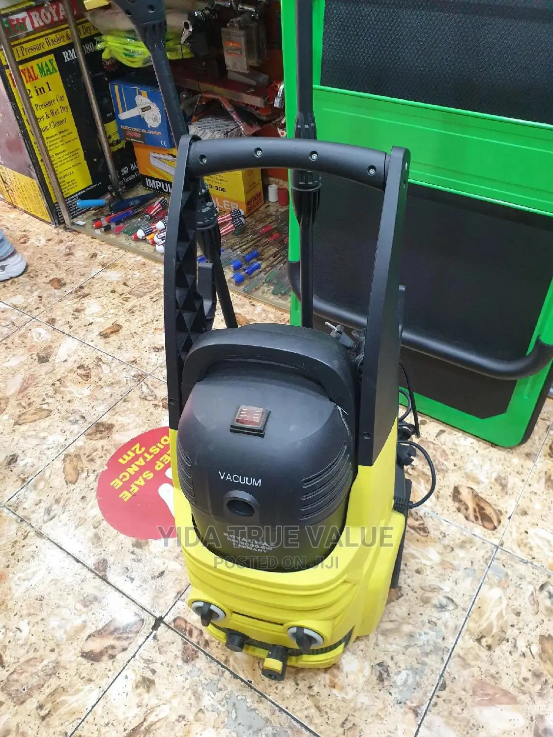 Car Washer With Dry and Wet Vaccum Cleaner ( Electric )