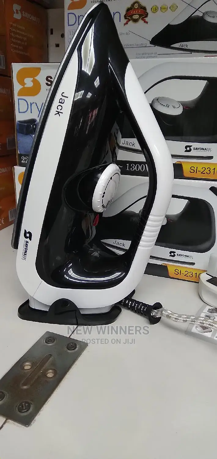 Sayona Dry Iron