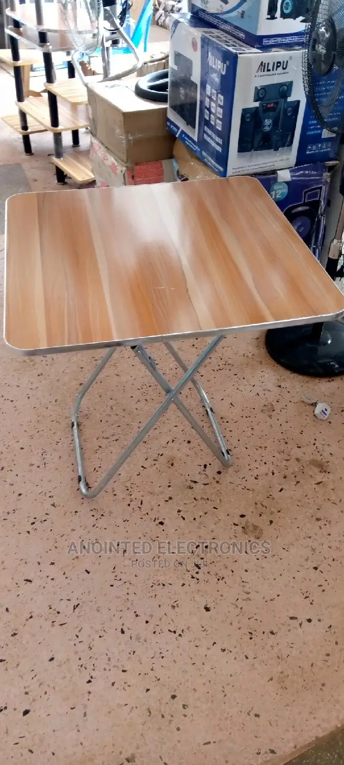 Foldble Chairs 70*70 Centmenter