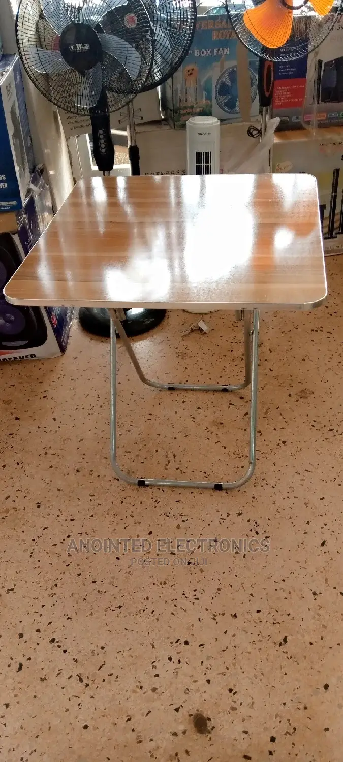 Foldable Table