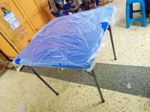 Foldable Plastic Table Squared