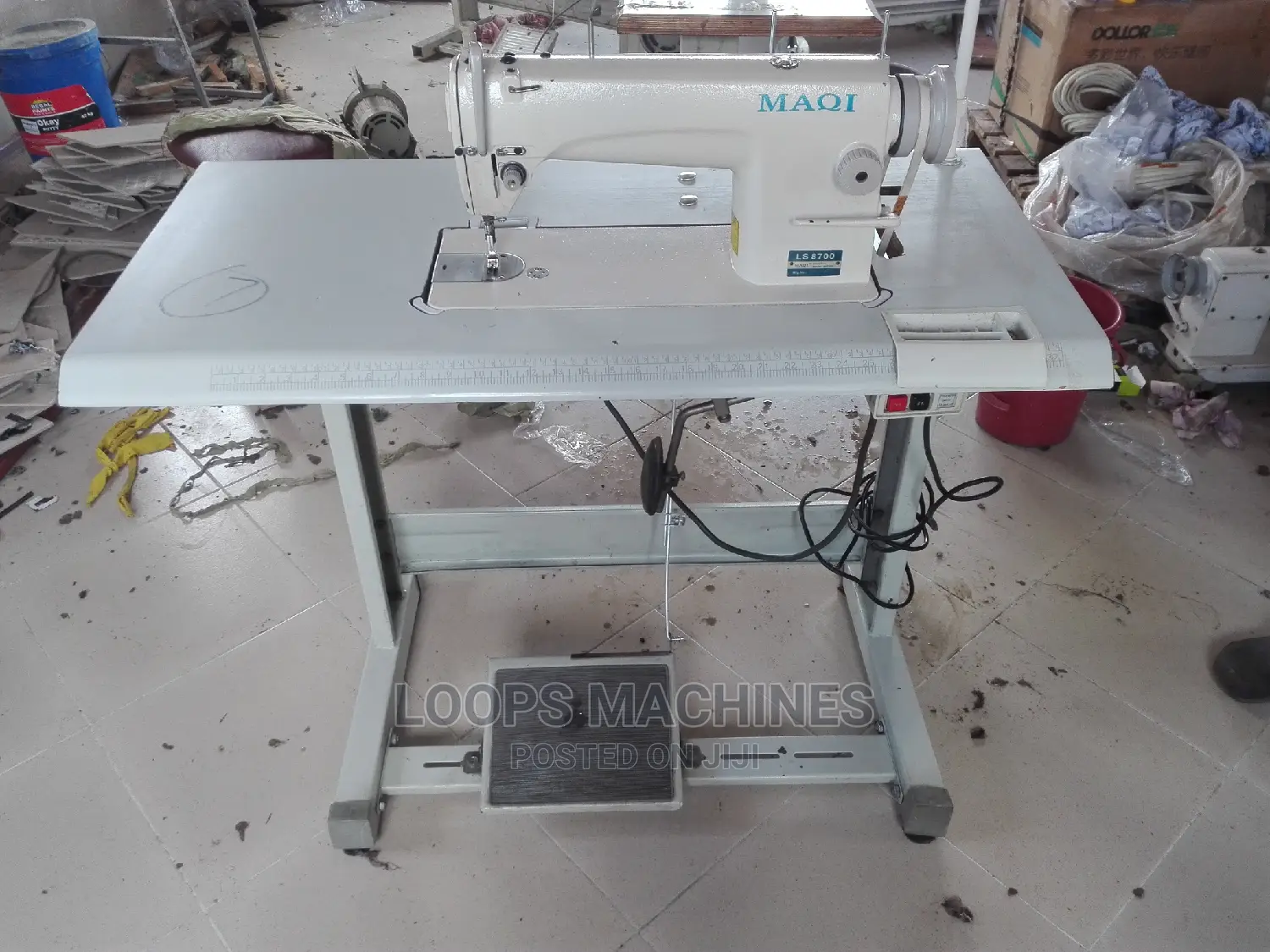 Maqi LS 8700 Sewing Machine