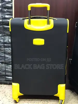 Wilson Travel Suitcase Medium (Size 24)