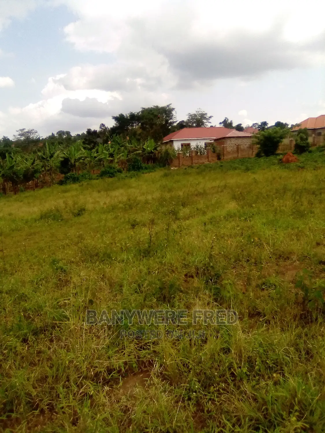 0.5acre in Bukerere Kiwango Near the Road for Sale