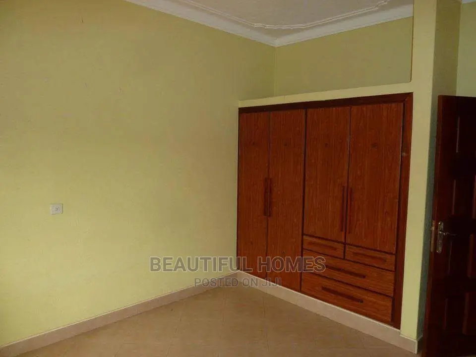 Furnished 2bdrm Apartment in Kyaliwajjara, Kampala for Sale
