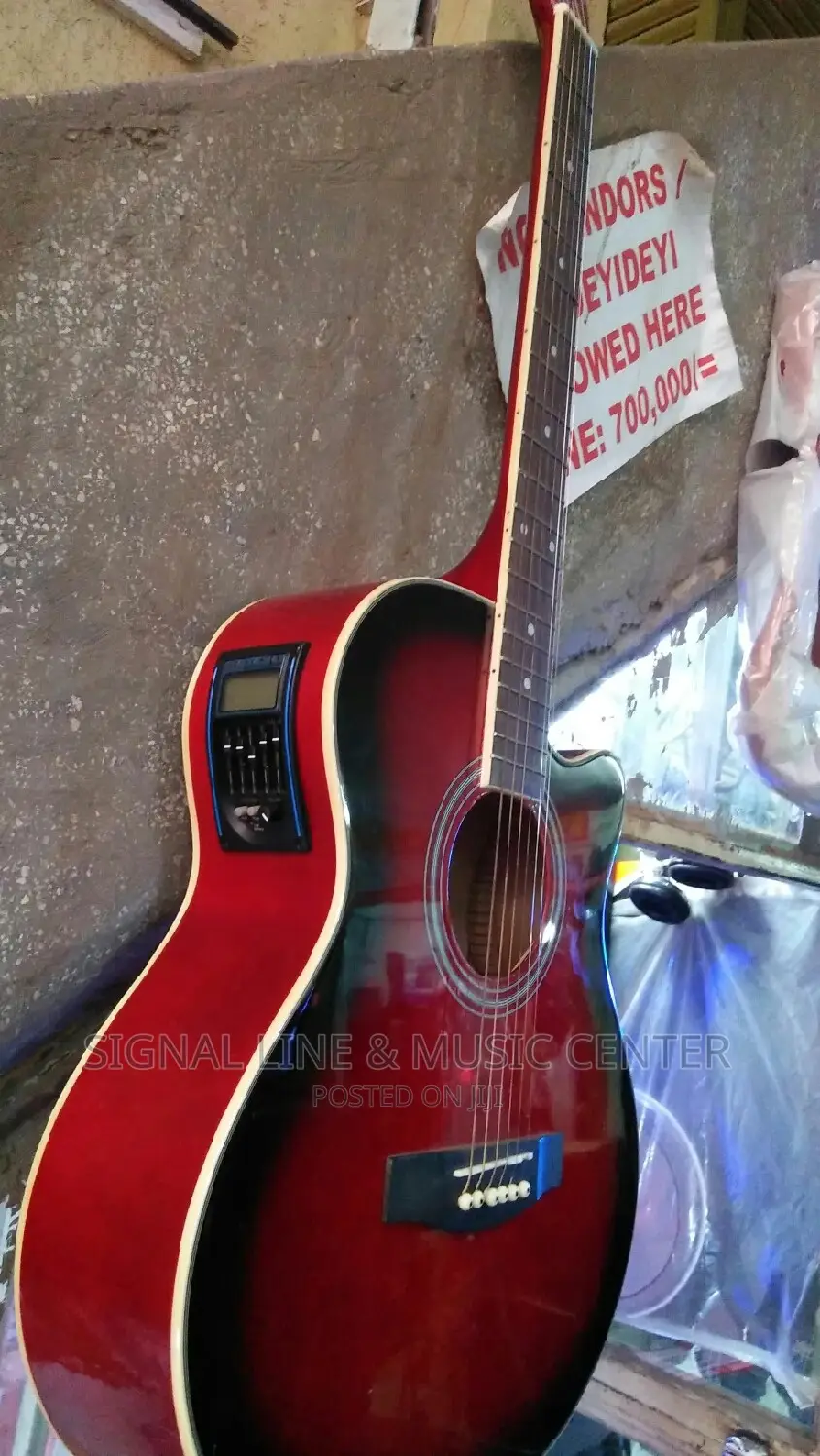 Yamaha Acoustic Guitar