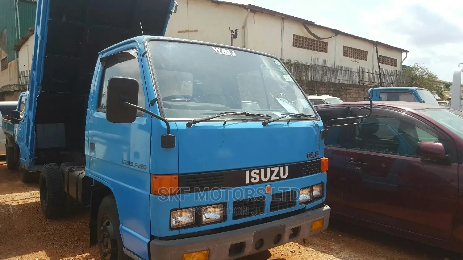 Isuzu ELF 250
