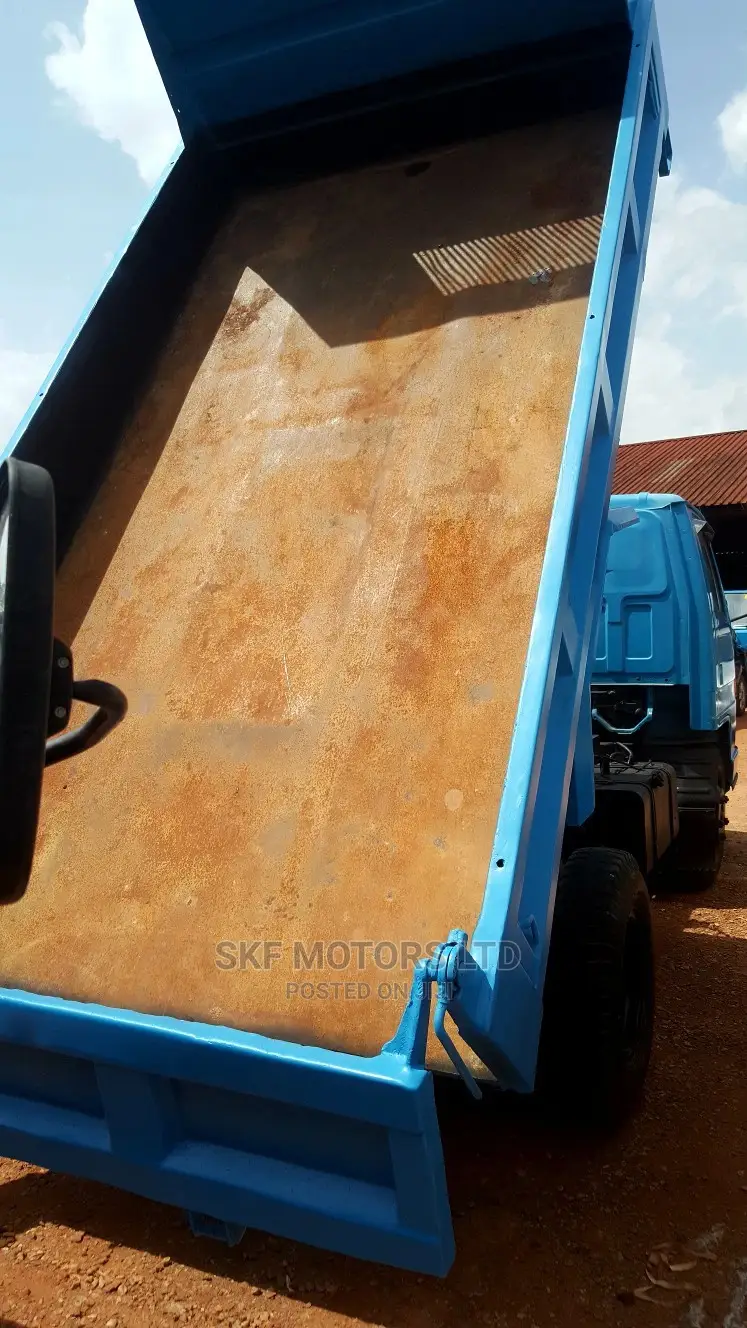 Isuzu ELF 250