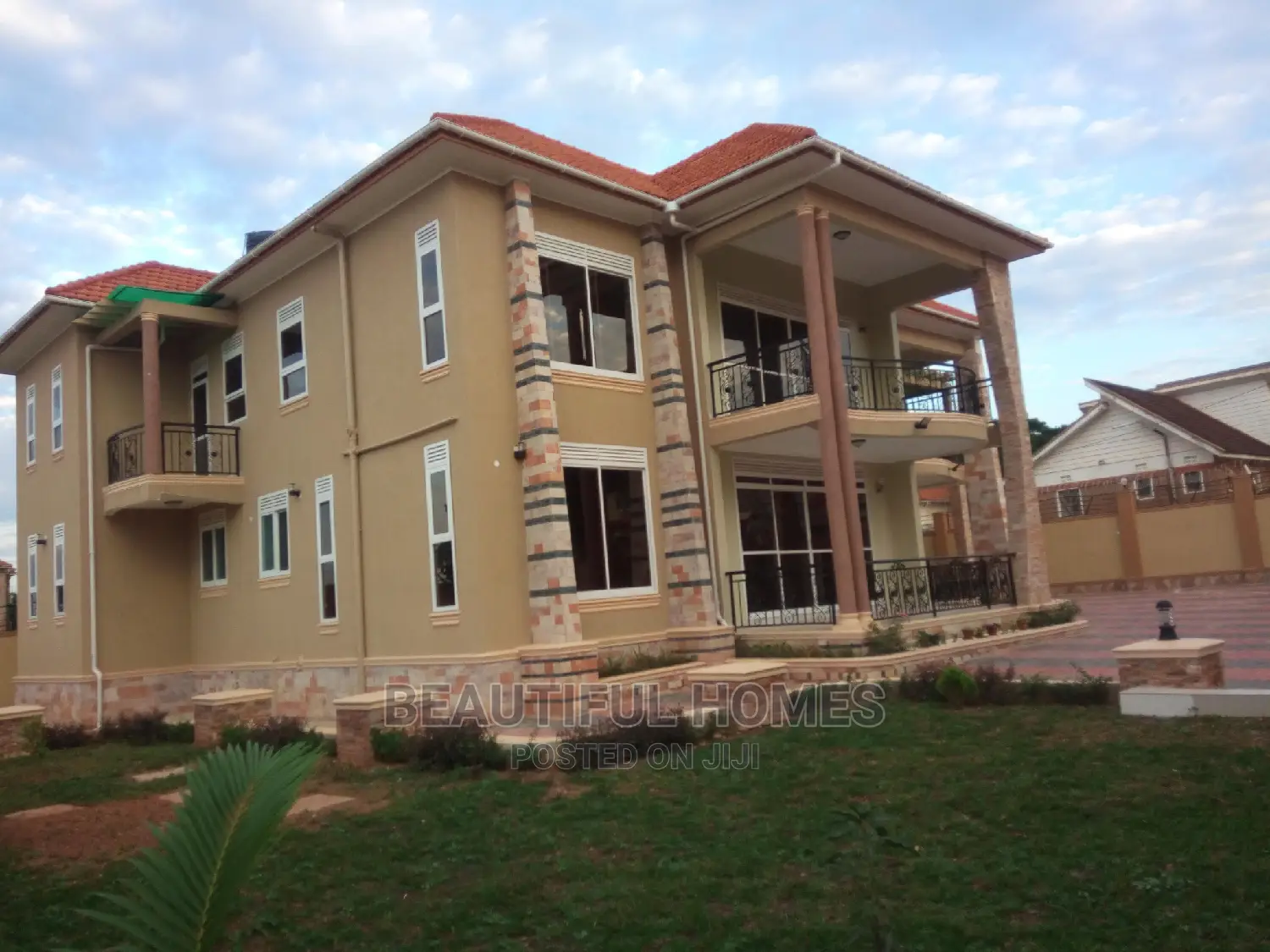 Furnished 7bdrm Mansion in Bunga Munyonyo, Kampala for Sale