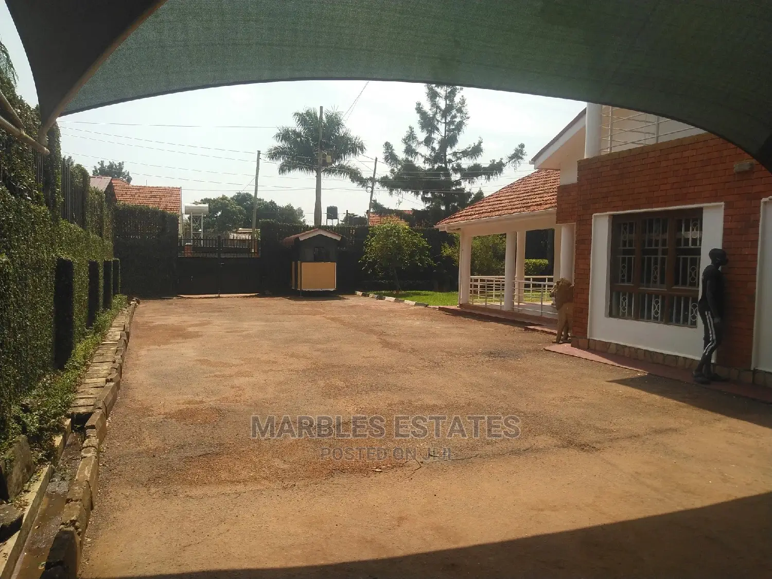 4bdrm Bungalow in Naguru, Central Division for sale