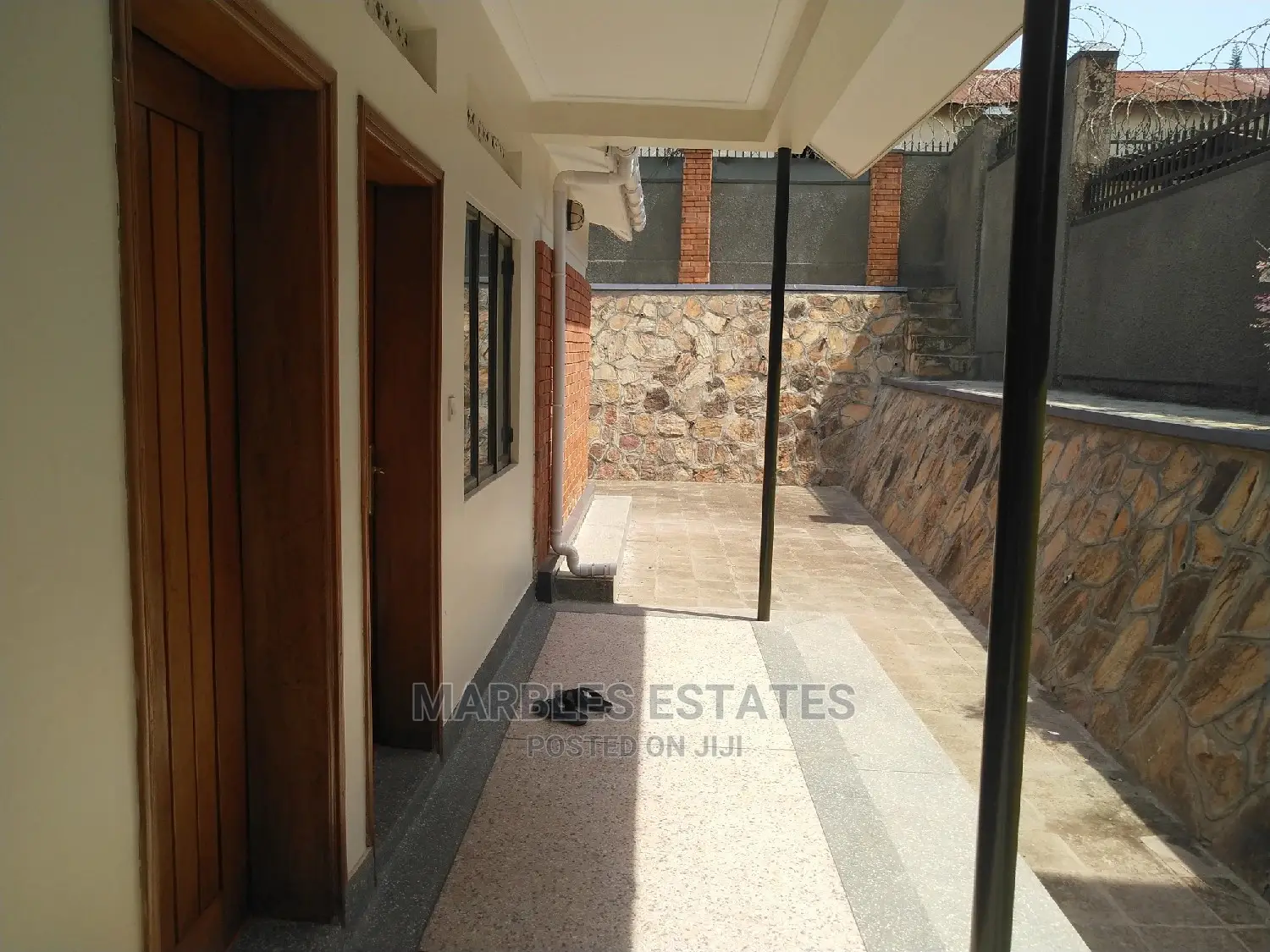 4bdrm Bungalow in Naguru, Kampala for Rent