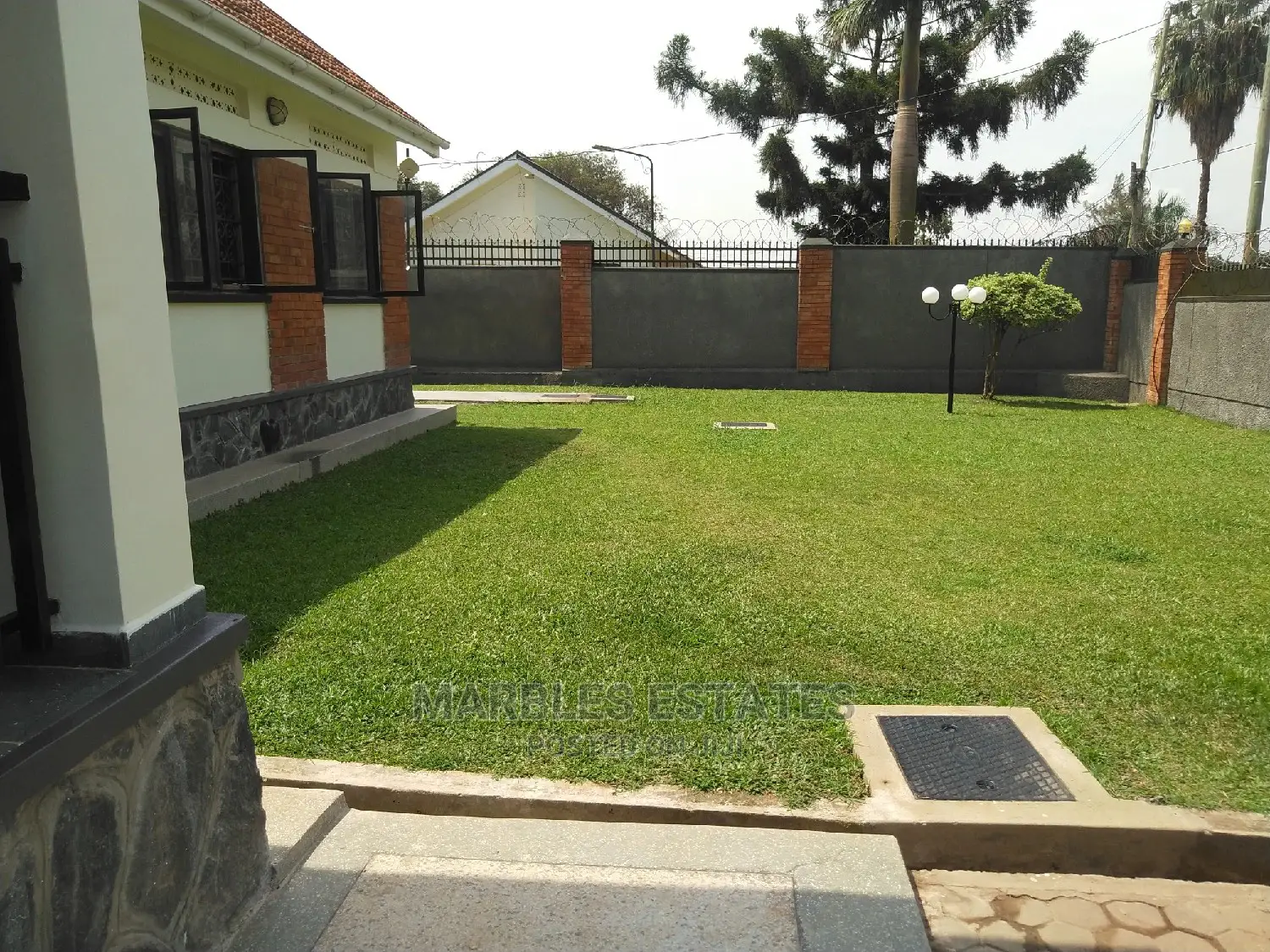 4bdrm Bungalow in Naguru, Kampala for Rent