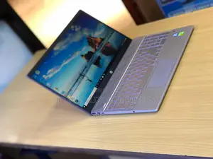 New Laptop HP Pavilion 15 8GB Intel Core I5 SSHD (Hybrid) 256GB