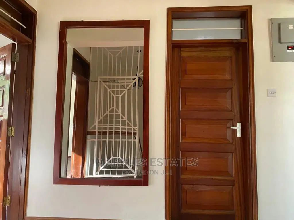 5bdrm House in Bugolobi, Kampala for Rent