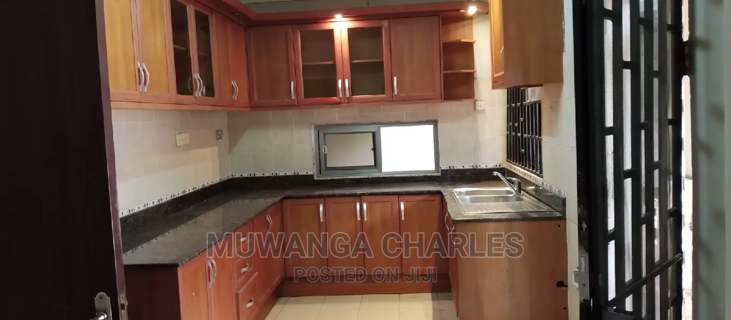 4bdrm Bungalow in Fs Properties Ltd, Kampala for sale