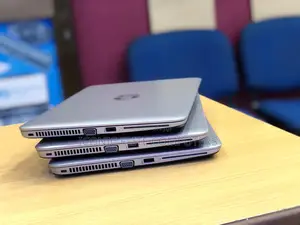 Laptop HP EliteBook 725 8GB AMD HDD 500GB