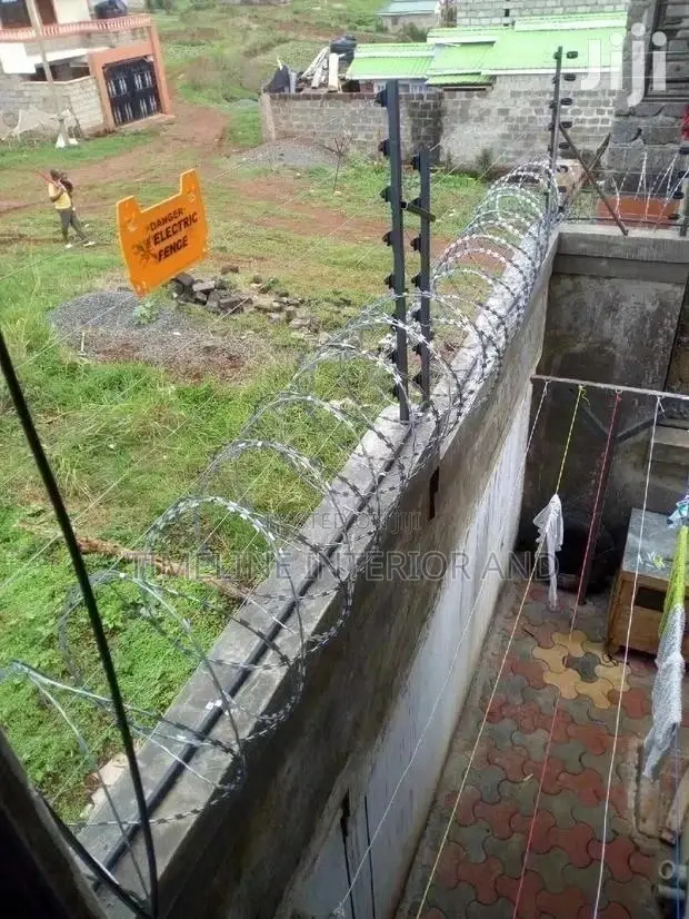 Electric Fencing With Intrusion System.
