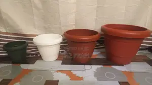 Plastic Round Flower Pots